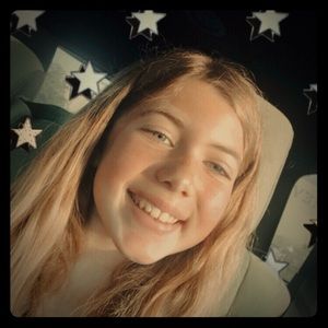 Meet your Posher, Sky